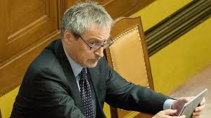 Od ledna 2014 do prosince 2017 byl ministrem obrany čr v sobotkově vládě. Stropnicky To Poradne Schytal Kontroverzni Herec Mu Vycetl Spolupraci S Babisem Vzduchem Letaly Vulgarity Eurozpravy Cz