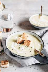 Velvety Potato Leek Soup White Christmas Soup Recipe Pretty Food Photography Healthy Food Photography Food