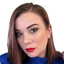 Angela Henley's Instagram, Twitter & Facebook