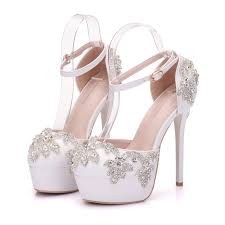 Ebay offre scarpe da sposa in una varietà di taglie, colori e stili, tra cui scarpe décolleté, zeppe e tacchi. Acquista Nuove Scarpe Eleganti A Punta Tonda Le Donne Scarpe Da Sposa Tacco Alto Cristallo Tacchi Sottili Elegante Plus Size Scarpe Da Sposa A 49 41 Dal Qwr1314 Dhgate Com