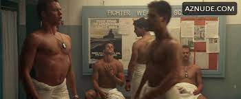 Top gun nude