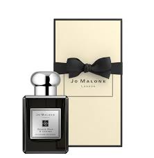 Marriages are known to be one of the most important relationships in any individual's life. 5 Year Anniversary Gifts Best 5th Anniversary Gift Ideas