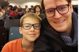 Dylan (11), de kleine professor van De Zonnewijzer, overklast iedereen in  informatica-olympiade (Zwalm)