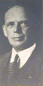 Marlin Irving's Instagram, Twitter & Facebook