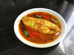 Beberapa keping ikan masin ~ ikan talang (amik part tulang) 3 sudu besar cili mesin 1 labu bawang besar* 3 ulas bawang putih* 1/2in halia* 1/4 in lengkuas* ~ *dikisar 2 sudu besar rempah gulai ~ dibancuh dgn sedikit air panas hingga menjadi paste. Gulai Lada Hidup Asam Pedas Lada Hidup