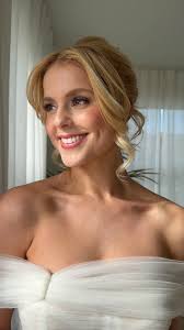 Hannah ❤️‍🔥, Team Portfolio day for @katies.beautyinfinity , Photographer-  @avalon_photography_uk, Content creator- @thesocialceremony, Studio-  @studiosoleil.berkshire , Dresses- @andshelovesnbridal, ...