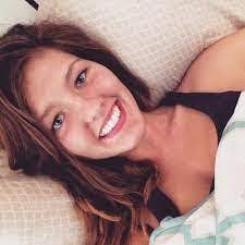 Scarlett Newman's Instagram, Twitter & Facebook