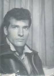 Can you colorize my old family photo?