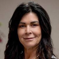 Amber Wetzel's Instagram, Twitter & Facebook