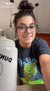 How To Make Coffee With Charli Video In 2020 How To Make Coffee Girl Celebrities Famous Girls