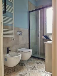 Ristrutturare un bagno chiavi in mano quanto costa? Ristrutturazione Bagno Massa Edilapuana Edilapuana