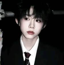 𝟎𝟕.𝟏𝟕.𝟐𝟒 TF家族 𝐖𝐄𝐈𝐁𝐎 𝐔𝐏𝐃𝐀𝐓𝐄] “This room is the small room  for me, Jia Sen, Xiao Zhi and Wei Zichen. I think we have organized quite  well. I have my own table, I