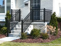 Southfield Railing R1400 Aluminum Railing In Black Color Front Porch And Step Railing Front Porch Design Concrete Porch Front Porch Railings