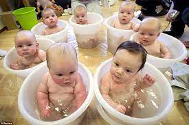 Baby bath introduction child rearing practices during the first year vary from country to country. Just Don T Throw Them Out With The Bathwater How Putting Babies In A Bucket Really Will Calm Them Down Again Daily Mail Online