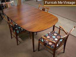 Mid century 1960s teak extending dining table by heals, 6 seat extending table, midcentury teak dining table, six seat table. Mid Century Modern Walnut Dining Table With Leaf