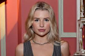 Публикация от lottie moss (@lottiemossxo) 9 апр 2020 в 7:59 pdt. Model Lottie Moss Reveals She S Pansexual News Brig
