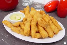 Aprenda agora mesmo a fazer uma receita de filé de tilápia empanado. Isca De Tilapia A Milanesa Com Molho De Limao Guia Da Cozinha