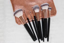 À la recherche du set de pinceaux parfait pour vous ? Les Pinceaux De Maquillage Miomare De Lidl