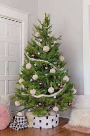 1001 Ideen Wie Sie Ihren Weihnachtsbaum Schmucken Wie Ein Profi In 2020 Weihnachtsbaumschmuck Weihnachtsbaum Schmucken Ideen Weihnachtsbaum