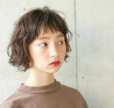今っぽいソバージュヘアとは ナチュラル派に似合うボブ ショートスタイル集 キナリノ 20代 髪型 ショート パーマ ボブパーマ