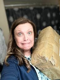 I'm so ready to pack 43 outfits for a 3 day trip. 🤣👜👕