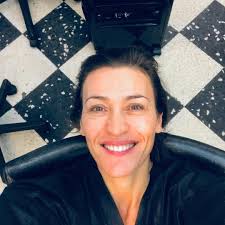 His birthday, what he did before fame, his family life, fun trivia facts, popularity rankings, and more. Madrinha Babada Fatima Lopes Rendida Ao Filho De Obikwelu