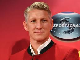 Im kommenden jahr würde er bei der em 2020 das erste große turnier kommentieren. Bastian Schweinsteiger Wird Tv Experte Bei Der Sportschau Web De