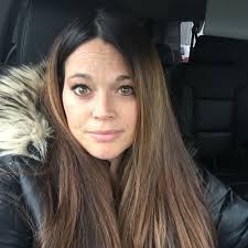 Danielle Fraley's Instagram, Twitter & Facebook