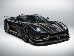 Vor Der Auslieferung Koenigsegg Gryphon Fur Zwei Millionen Im Graben Versenkt Koenigsegg Snelle Auto S En Sportauto S