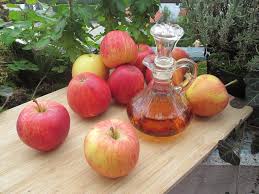 6 Fois Ou Le Vinaigre De Cidre Peut Etre Utile Pour Ceux Qui Ont Un Animal Astuces De Grand Mere Boire Du Vinaigre De Cidre Remedes Naturels Vinaigre De Pomme