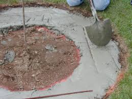 Be sure to stack the cinder blocks around the edges of your fire pit on top of each other. How To Prepare For A Fire Pit How Tos Diy