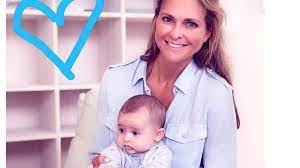 Das erklärt hofinformationschefin margareta ich kann bestätigen, dass prinzessin madeleine und ihre familie seit gestern in schweden zu hause. Stolze Mama Madeleine Von Schweden Zeigt Tochter Adrienne Promiflash De