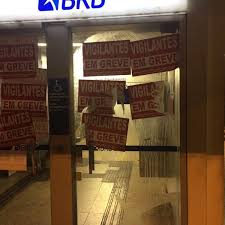 We are a thriving community bank that prides ourselves on hard work, friendly customer service, and all the conveniences of local banking. Photos At Brb Banco De Brasilia Bank In Sudoeste