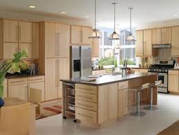 kitchen colors for maple cabinets and