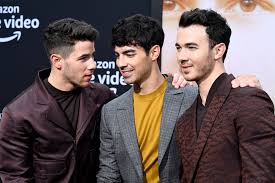 Поделиться jonas brothers and nick jonas — selfish (2021) jonas brothers and diplo — lonely (diplo presents thomas wesley chapter 1: How The Jonas Brothers Went From Hating Each Other To Happiness