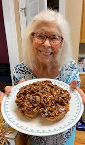 Instant potato sourdough cinnamon rolls with icing