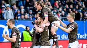 Pauli hamburger sv played so far 9 matches. Hsv Patzt Vfb Zieht Vorbei Fc St Pauli Trumpft Im Hamburger Derby Auf N Tv De