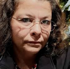 Vickie Greer's Instagram, Twitter & Facebook