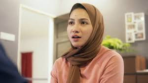 Erina who knew that sofia is taking the child of amar she refused to re marry amar because she really wants to be his wife to get 100 days. Tonton Pengantin 100 Hari Full Episod Online Kepalabergetar