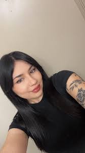 Kim Vanhoose's Instagram, Twitter & Facebook