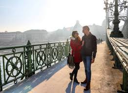 Budapeste ou budapest ( em húngaro), é a capital e a maior cidade da hungria, e a sexta maior da união europeia. Os Melhores Lugares Para Fotos Em Budapeste Love And Road Budapest Travel Instagrammable Places Budapest
