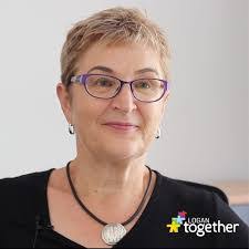 Pat Thorpe's Instagram, Twitter & Facebook