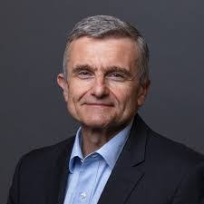 Amir Basic's Instagram, Twitter & Facebook