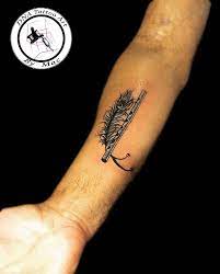 Hand Made Lordkrishna Flute With Peacockfeather Inked At Dna Tattoo Art Bymac We Do Not Have Any Other Branch Fo Flute Tattoo Krishna Tattoo Dna Tattoo