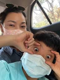 Virus corona: Cha mẹ VN băn khoăn việc con nghỉ học hay đến trường