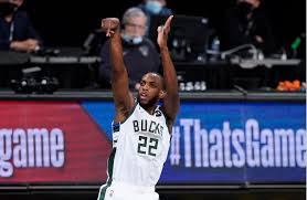 Khris middleton doesn't have a girlfriend right now. Ay Txvuetugvlm
