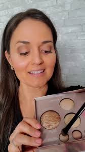 Check out my 2-minute makeup lesson! 🎉You guys already know how much I  LOVE Laura Geller Beauty 's Baked Foundations, so I am really excited to  share their Baked Starter Kit 2.0 with you