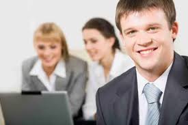 KI Bewerbungsfotos leicht gemacht: Headyshot bietet professionelle  Bewerbungsfoto KI online