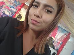 Amy Villar's Instagram, Twitter & Facebook