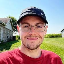 Joel Batchelor's Instagram, Twitter & Facebook